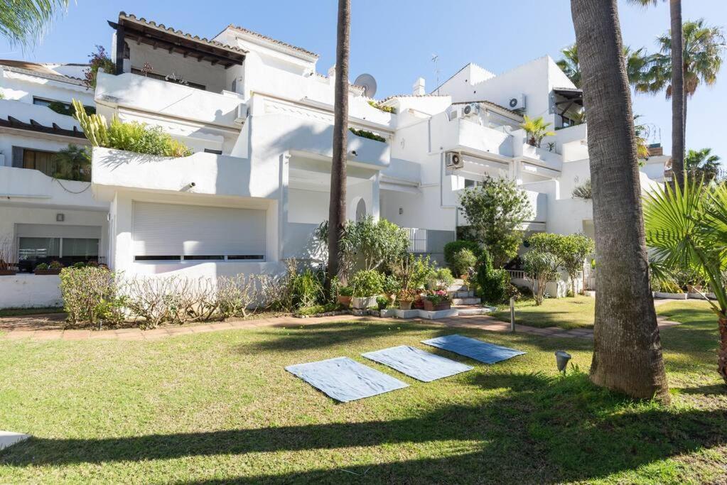 Incredible Luxury Location In Puerto Banus Beach For Families Marbella Exterior foto